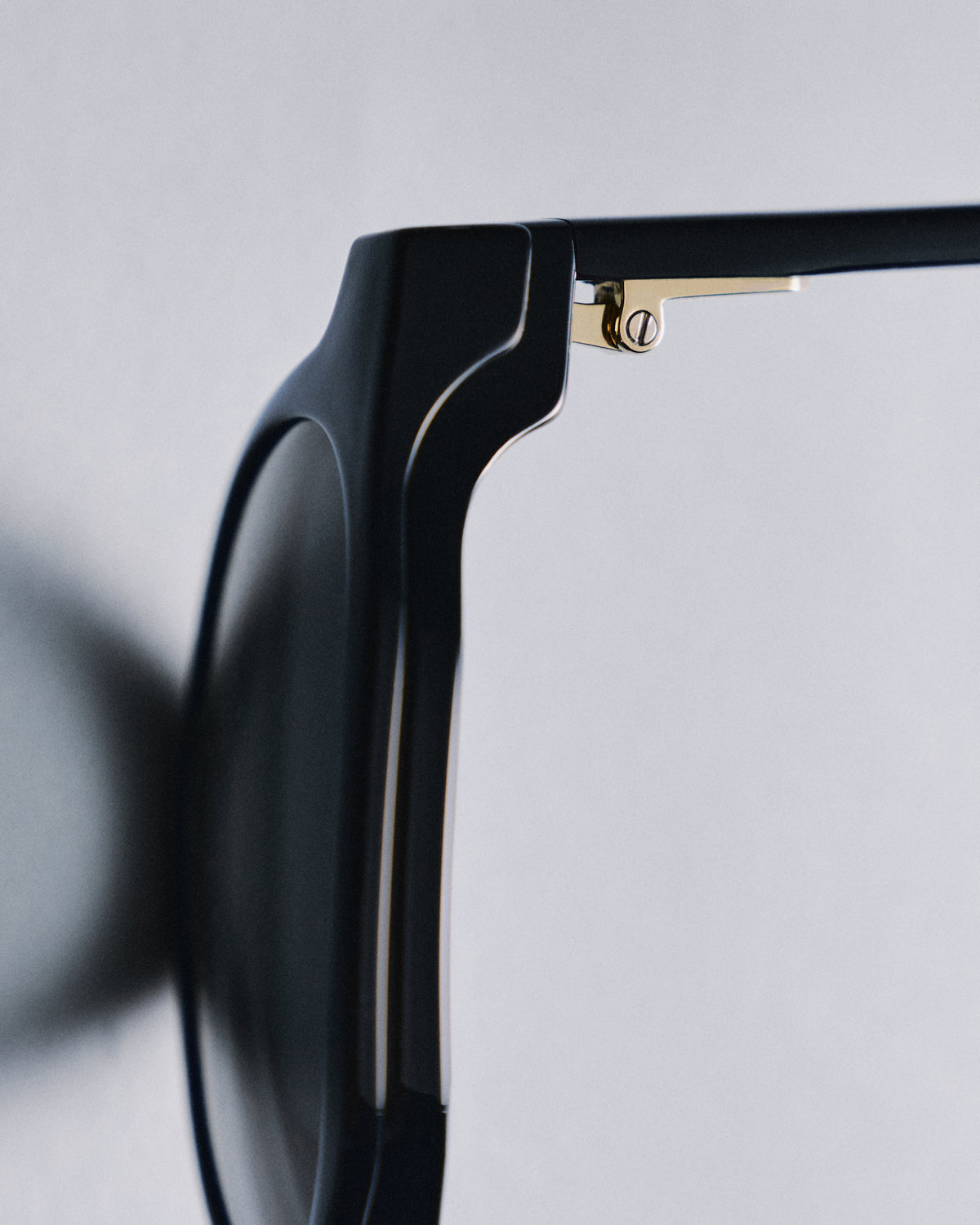 RALIN CLIP-ON: Redondas Acetato Noir sunglasses by ATLANT 14660