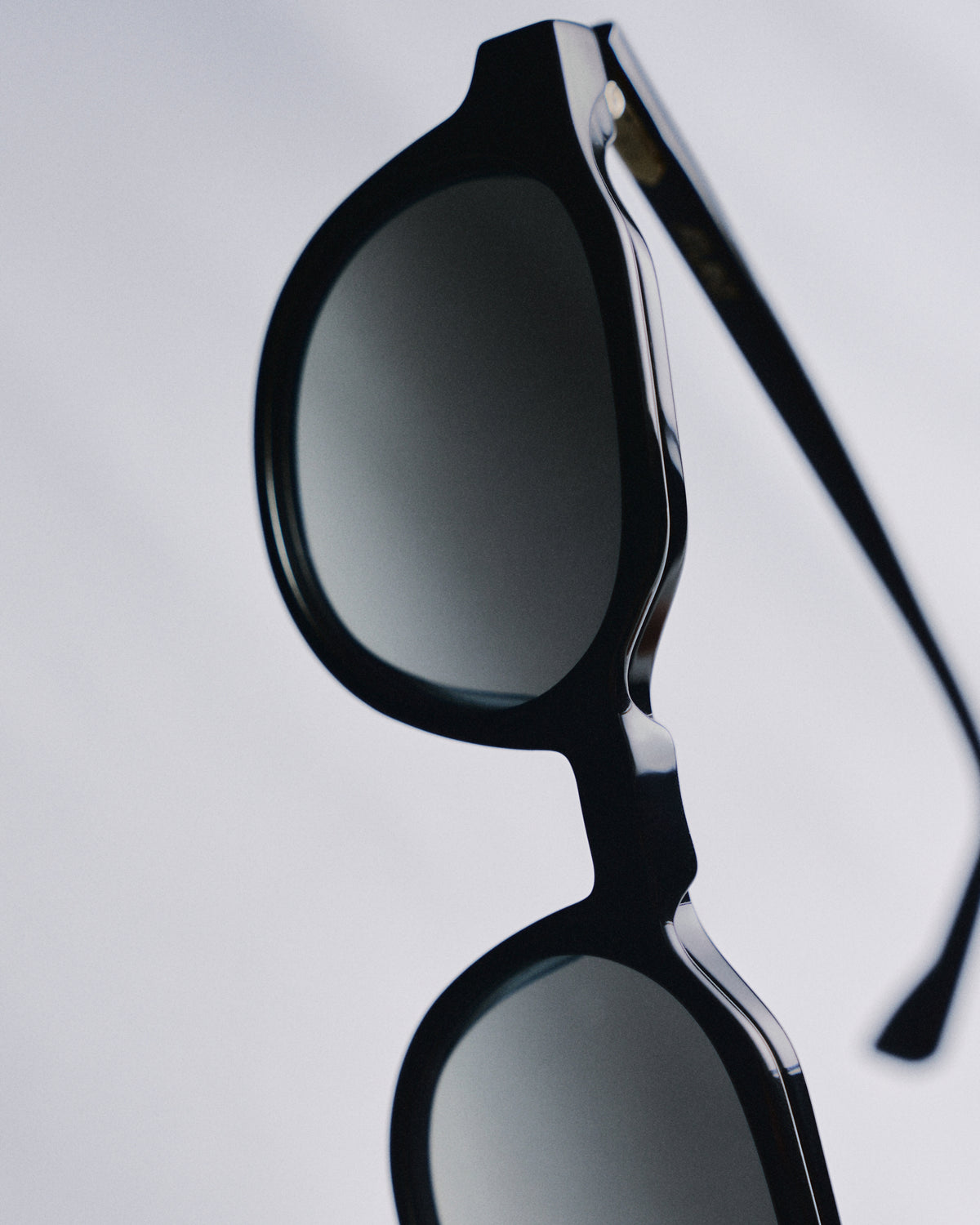 RALIN CLIP-ON: Redondas Acetato Noir sunglasses by ATLANT 14661