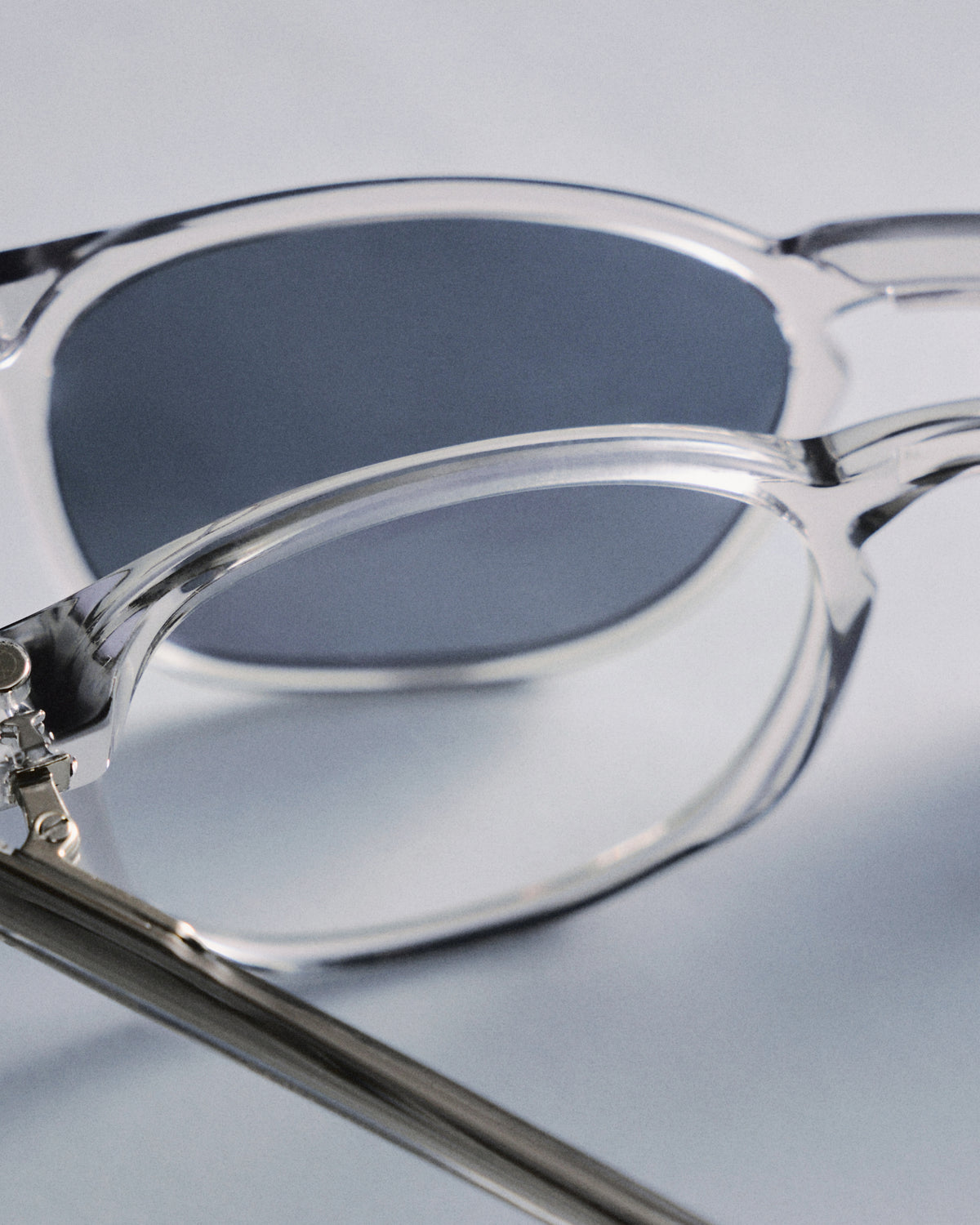 MYKONOS CLIP-ON: Redondas Acetato Transparente sunglasses by ATLANT 14659